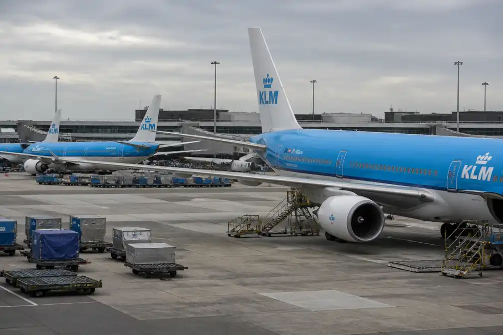 KLM schrapt vluchten omdat meer toestellen aan de grond staan dan gepland