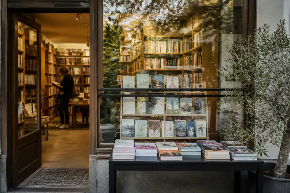 Column van Kitty Herweijer: boekenwinkel bleef ongedeerd bij plunderingen