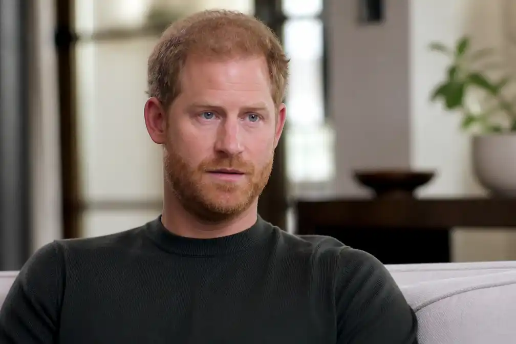 Prins Harry zegt depressief te zijn geworden en paniekaanvallen te hebben gehad na vertrek uit VK