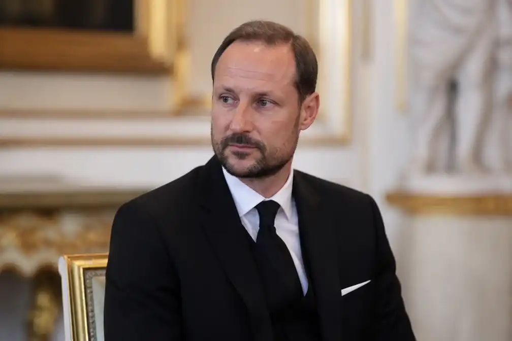 Onduidelijkheid over kerkelijke inzegening van koning Haakon in Noorwegen