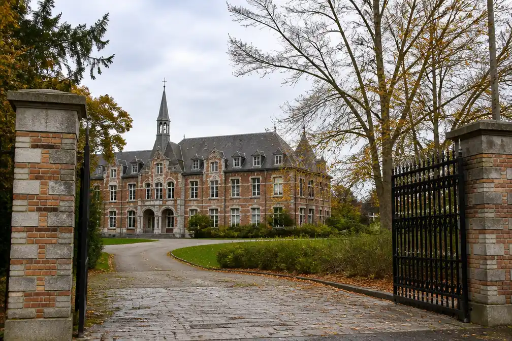 Vlinvesta vraagt vergunning voor luxehotel met 24 suites op site SemCom in Keerbergen