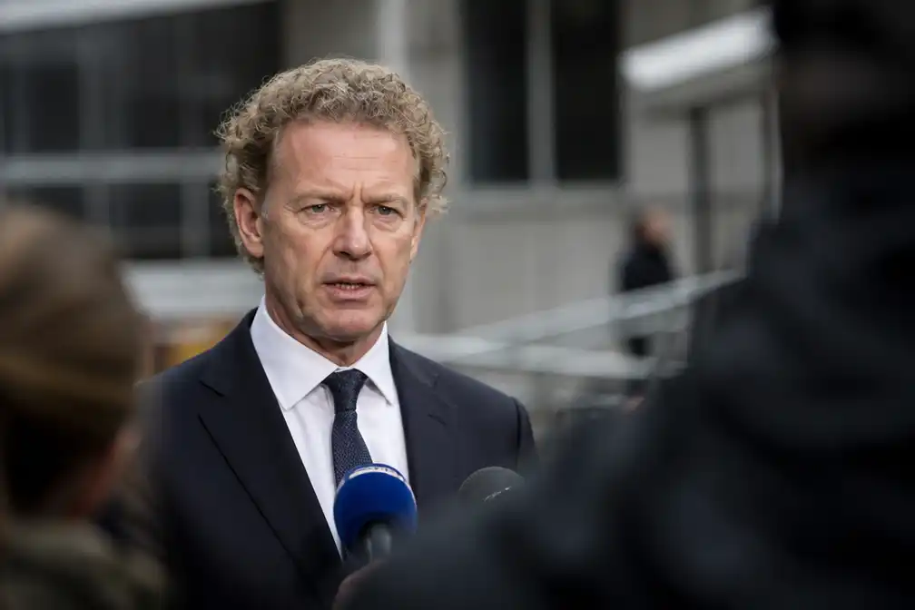 Minister Van den Brink: onvoldoende asielopvangplekken geregeld