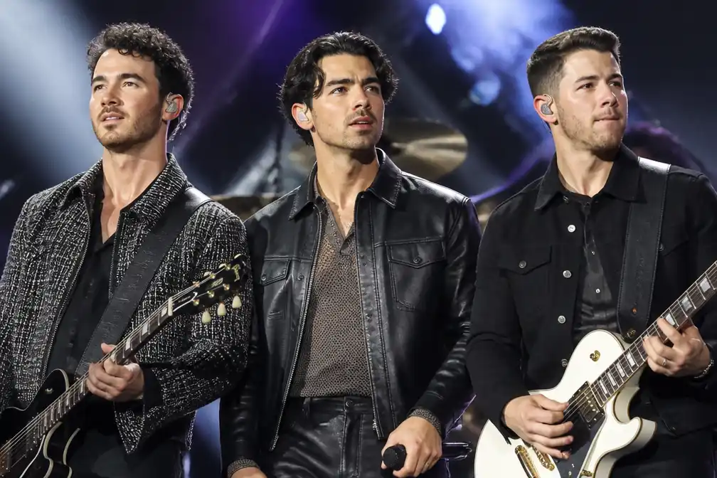 Jonas Brothers stellen concert in Birmingham uit vanwege orkaan Isaias
