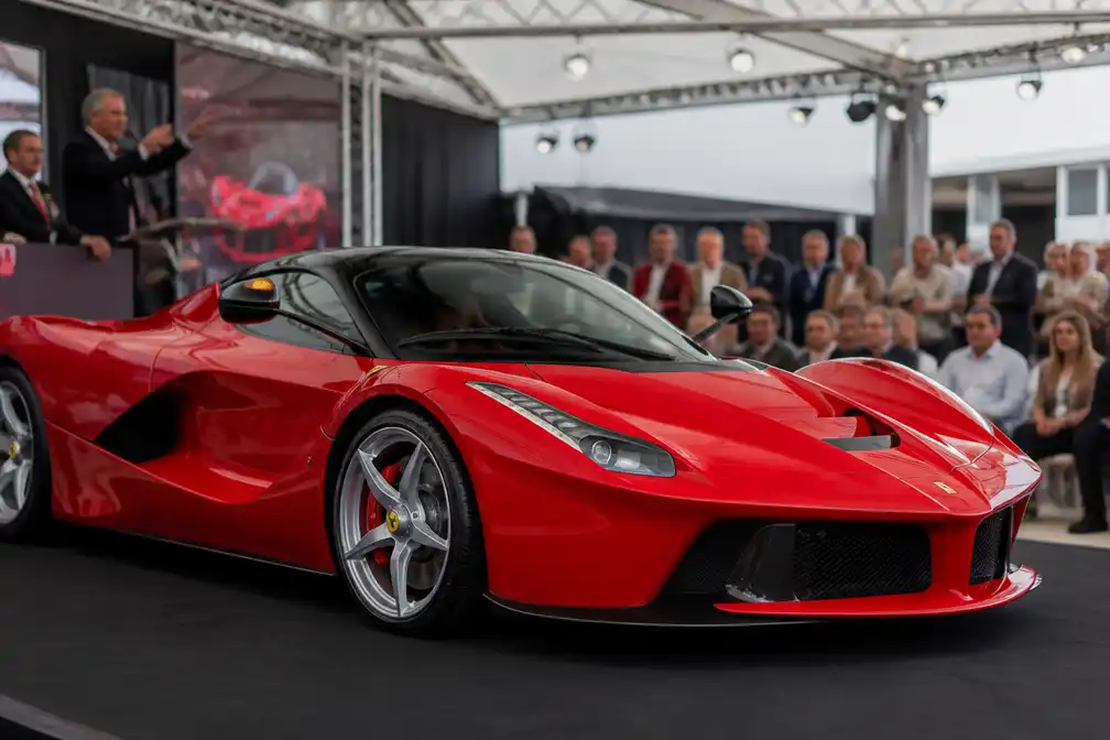 Veilingen Zoute Grand Prix leveren 45 miljoen euro op, LaFerrari breekt Belgisch record