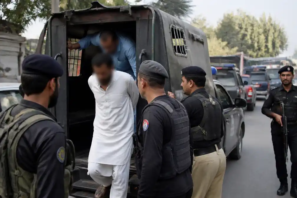 Pakistan pakt 278 leden van partij van ex-premier Imran Khan op