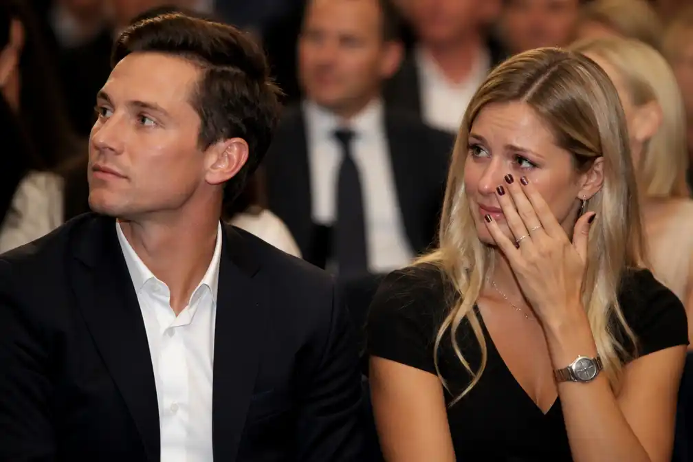 Vrouw van Primož Roglič in tranen over mogelijk afscheid: "Ik ben niet klaar voor dat moment"