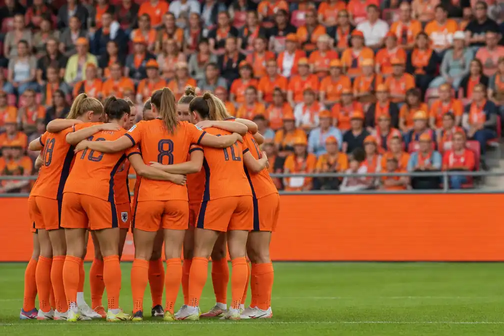 Oranje Leeuwinnen kiezen voor eenheid boven hiërarchie in teamcultuur