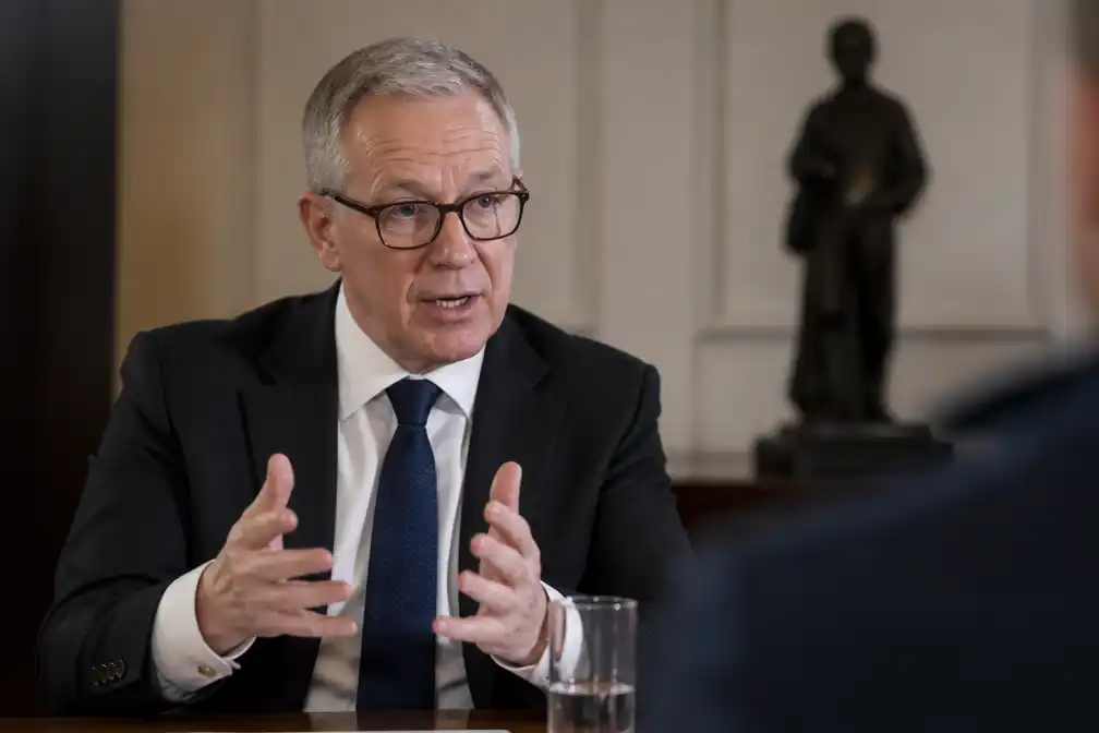 MI5-chef Ken McCallum: Iran en Rusland voeren meer hybride acties uit op VK