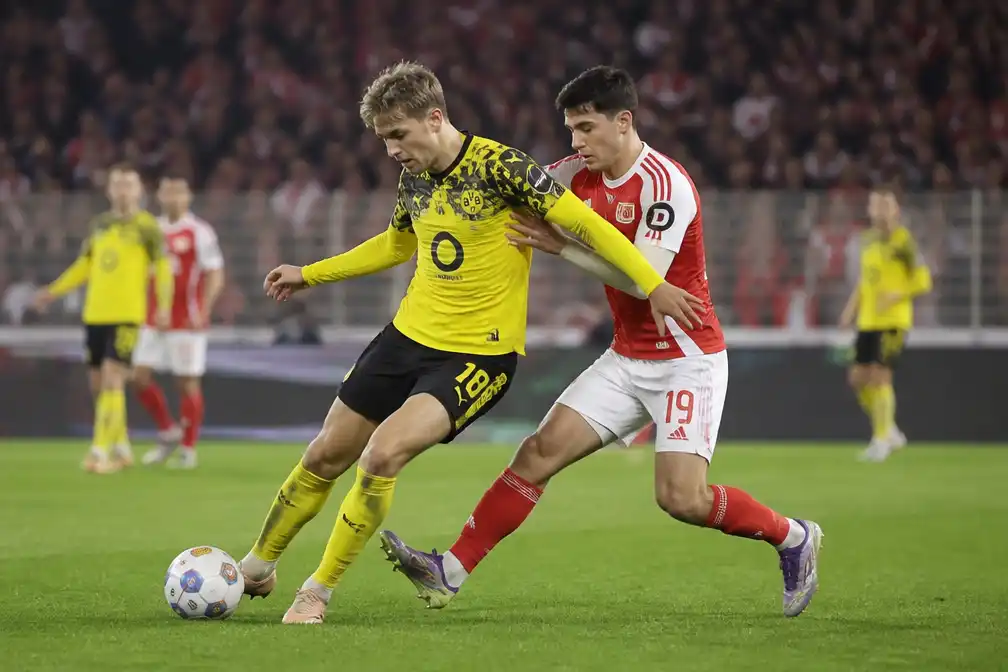 Dortmund pakt koppositie Bundesliga ondanks 0-0 bij Union Berlin