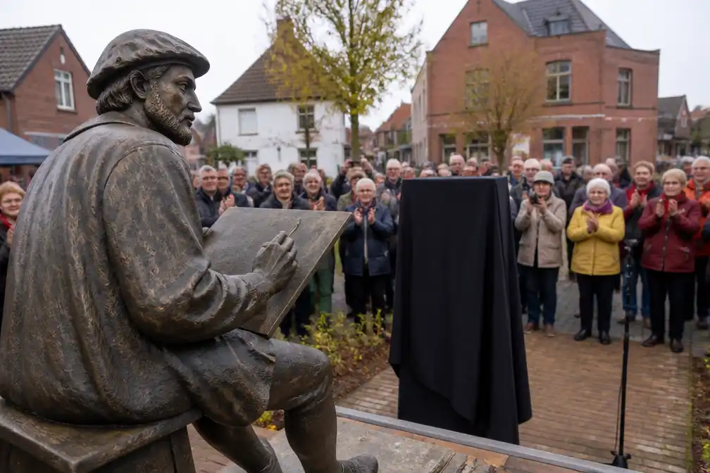 Grote-Brogel onthult beeld voor 500 jaar Pieter Bruegel de Oude