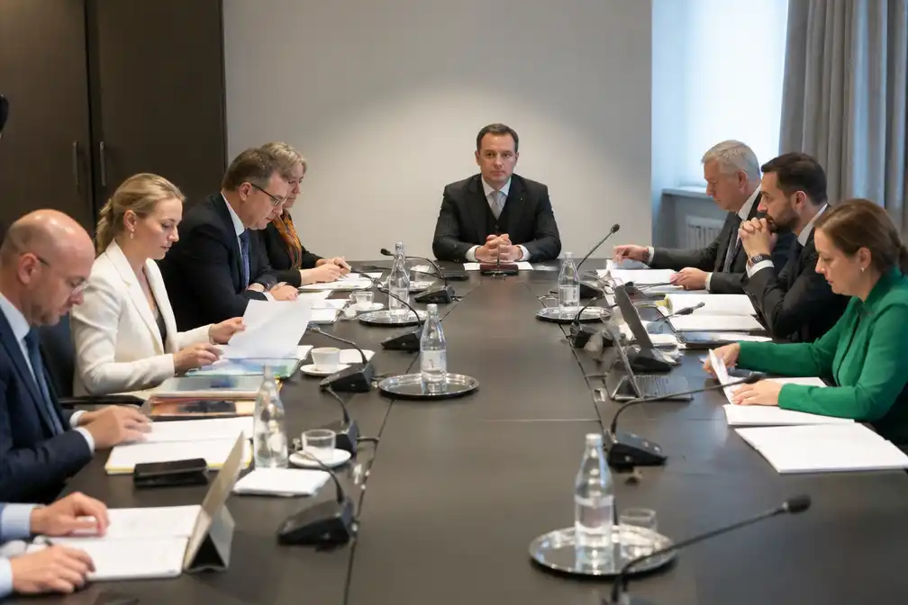 Kernkabinet buigt zich opnieuw over meerjarenbegroting, De Wever roept topministers samen