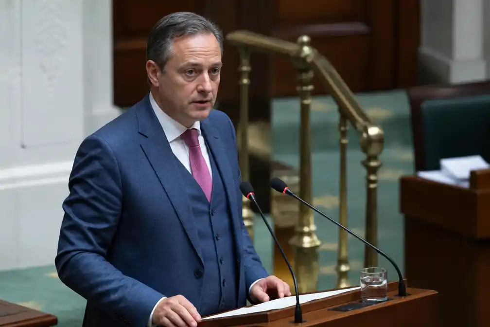 Regering-De Wever geraakt niet uit begrotingsoverleg, premier licht Kamer in