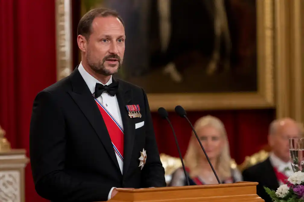 Koning Haakon: longtransplantatie koningin Mette-Marit geslaagd