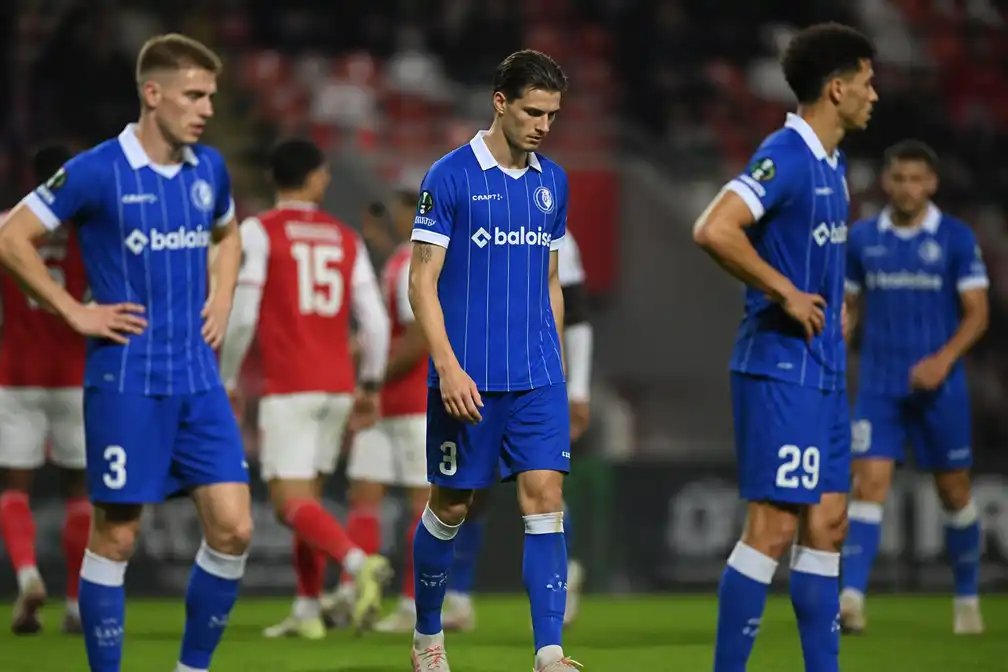 Sporting Braga leidt met 1-0 tegen AA Gent bij de rust in de Conference League