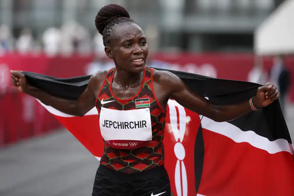 Keniaanse marathonkampioene Peres Jepchirchir voorlopig geschorst na positieve epo-test