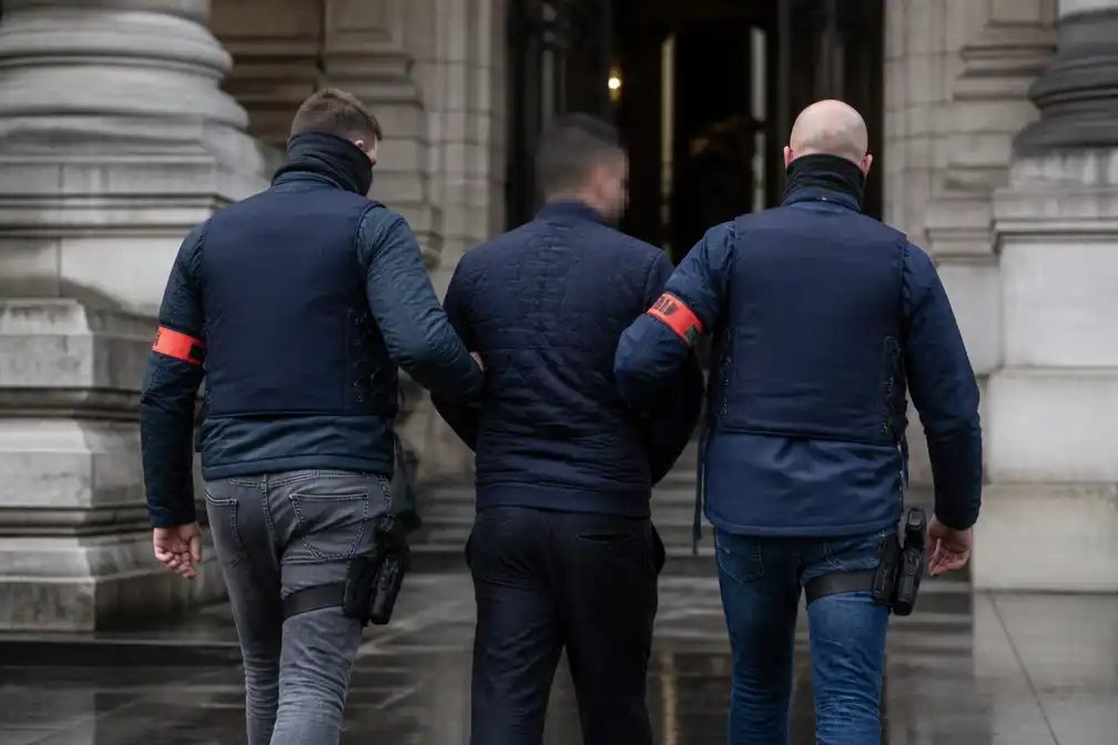 Bilal H., 'most wanted'-voortvluchtige die enkelband doorknipte, geeft zich aan in Brussel