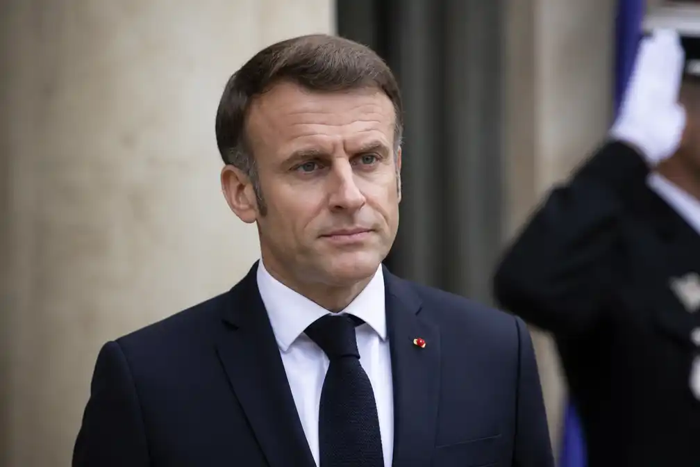 Macron noemt dodelijke schietpartij bij Trappes 'daad van terreur'