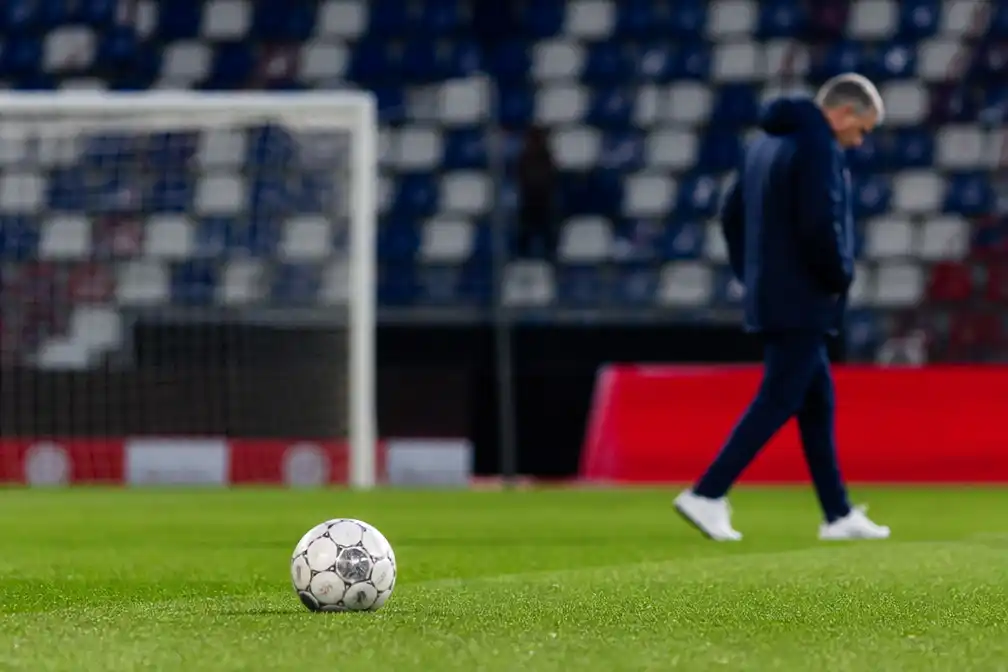 Hekkensluiter Willem II ontvangt na vertrek Stegeman het in vorm verkerende Cambuur