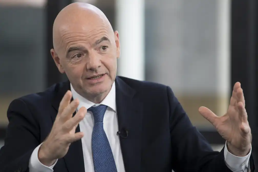 Infantino zegt 'overgrote meerderheid' achter zich te hebben voor FIFA-verkiezing