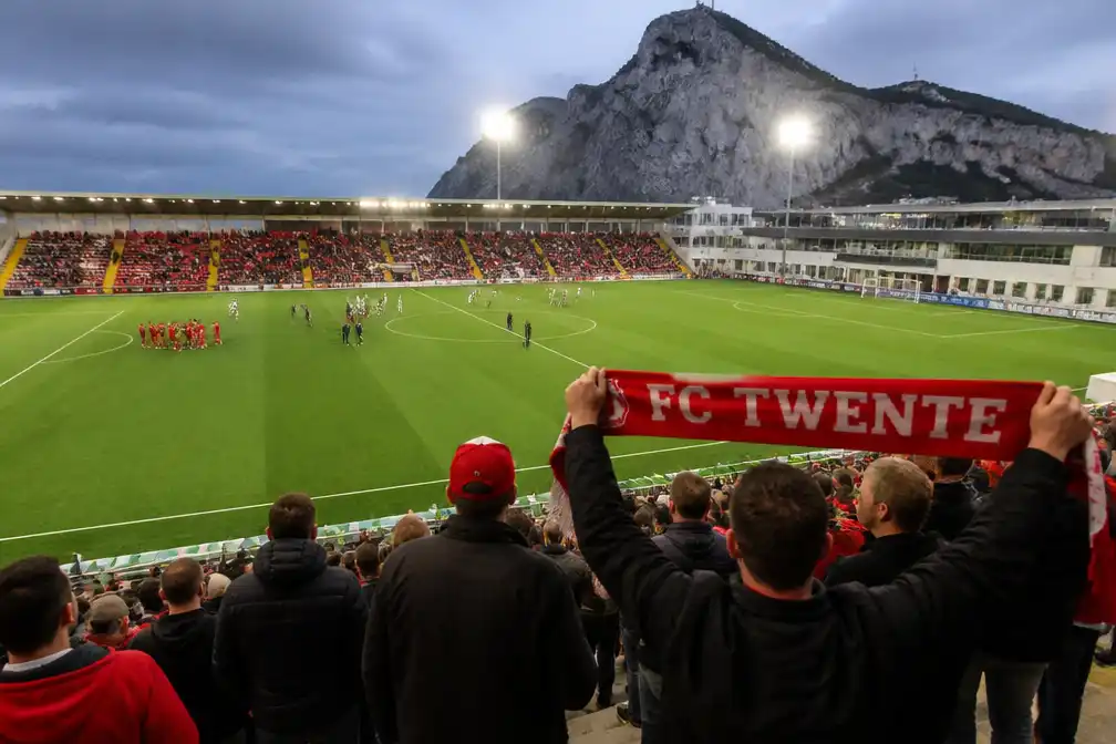 FC Twente in rouw na overlijden van supporter Ronald Draaisma in Gibraltar