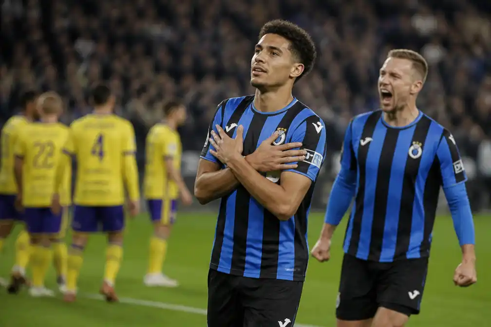 Club Brugge leidt met 2-0 tegen STVV na twee goals van Tresoldi in twee minuten