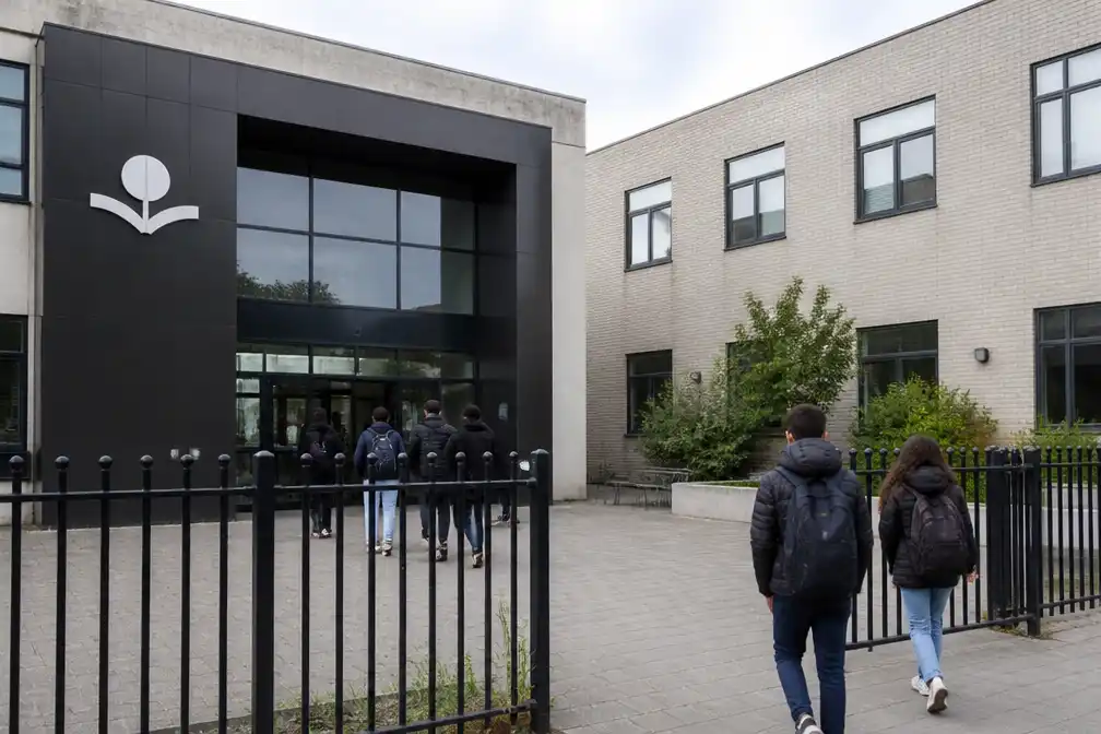Tielen geeft bestuur Haga Lyceum aanwijzing wegens ondermaatse onderwijskwaliteit