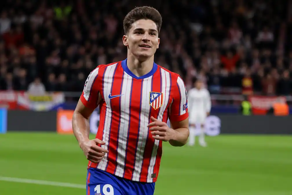 FC Barcelona moet 602 euro boete betalen na klacht Atletico om Julian Alvarez