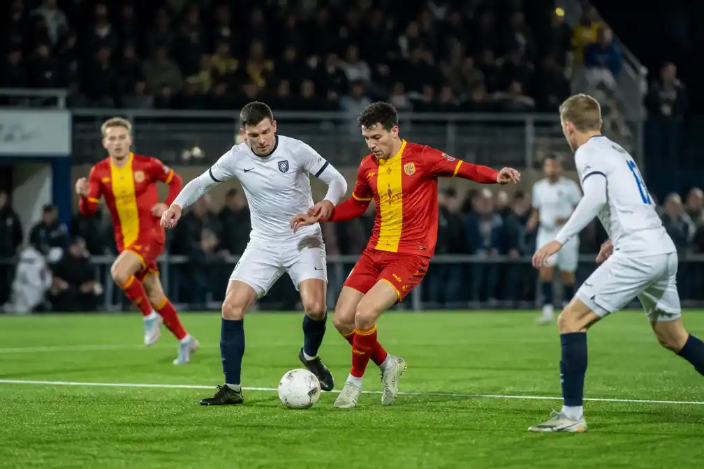 Go Ahead Eagles wint met 5-0 bij Koninklijke HFC in beker