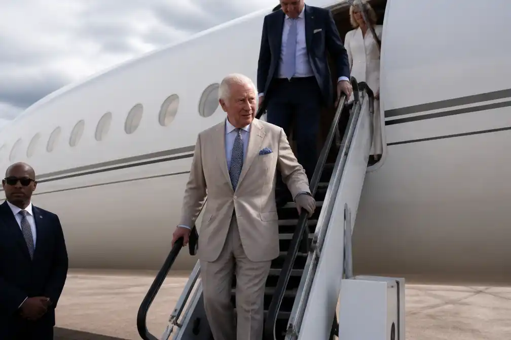 Koning Charles start negendaags Caribisch bezoek op Bahama's en erkent 'groot lijden uit verleden'