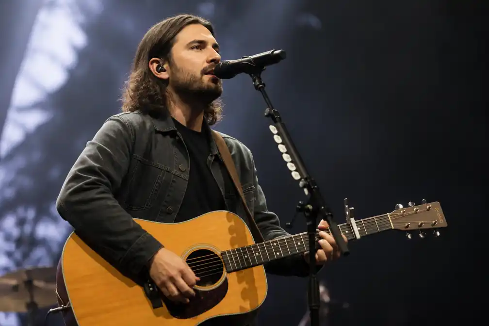 Noah Kahan geeft op 1 juli 2027 openluchtconcert in Stadspark Groningen