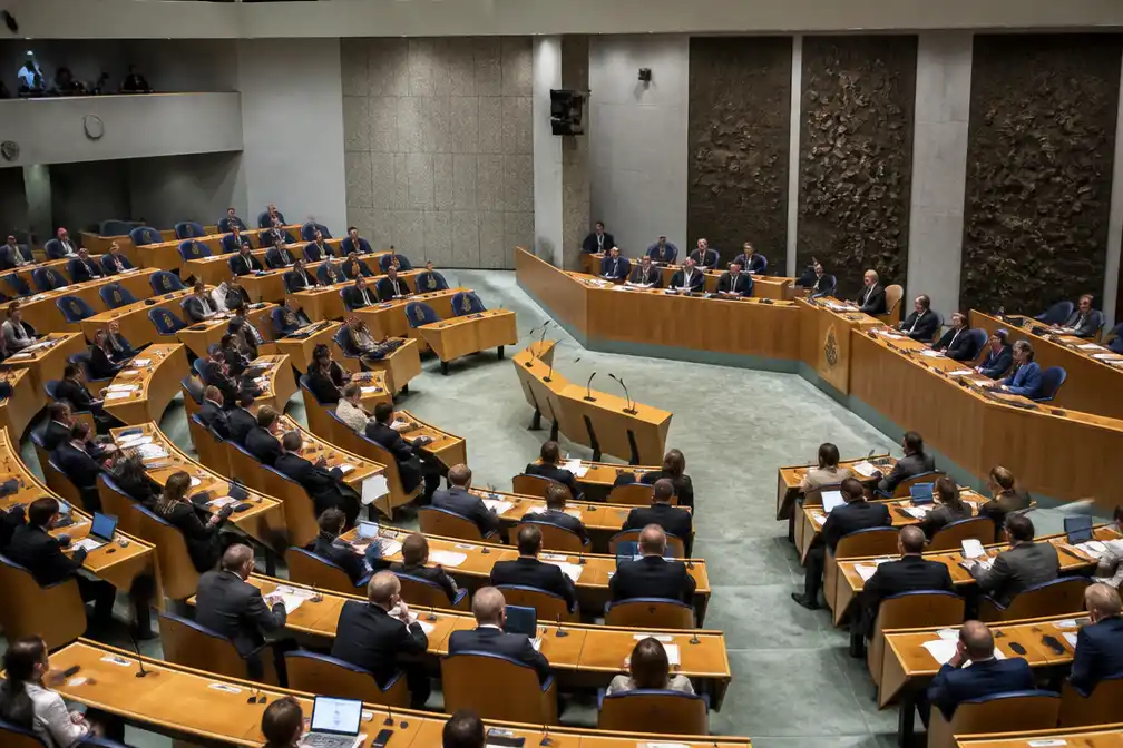 Kabinet kiest nog niet tussen linker- en rechterflank voor belastingplan