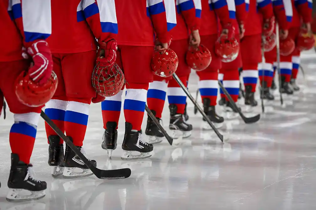 CAS: Russische ijshockeyteams mogen weer meedoen aan internationale toernooien