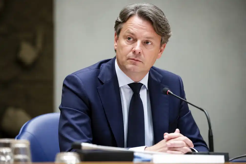 Heerma wil wetsvoorstel over restzetels bij decentrale verkiezingen voorlopig niet voortzetten