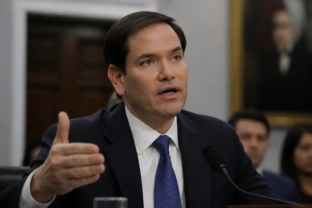 Rubio: Washington niet rechtstreeks betrokken bij vlucht Flávio Bolsonaro naar VS
