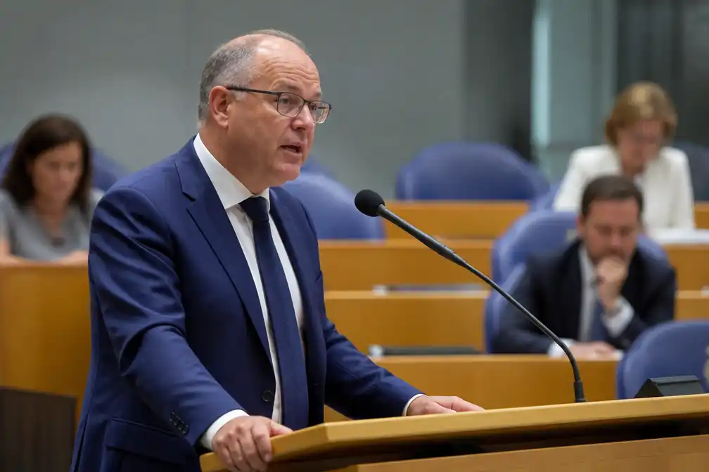 Vijlbrief staat open voor extra toezicht op UWV vanwege WIA-problemen