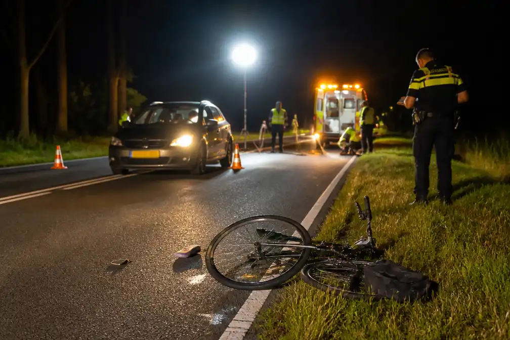 Fietser zwaargewond in Ambt Delden na aanrijding door dronken automobilist
