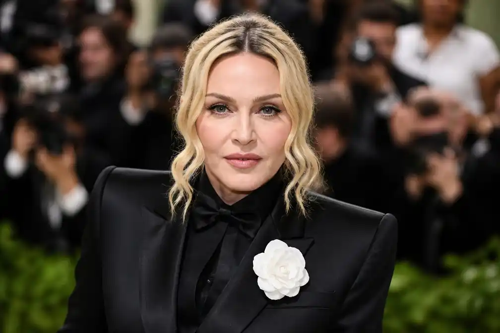 Madonna scoort tiende nummer 1-album in Billboard 200 met CONFESSIONS II