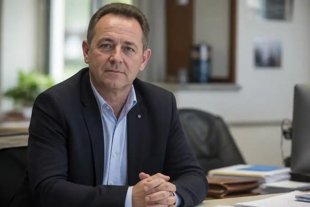 Burgemeester van Linter deelt prostaatkankerdiagnose na online haatreacties