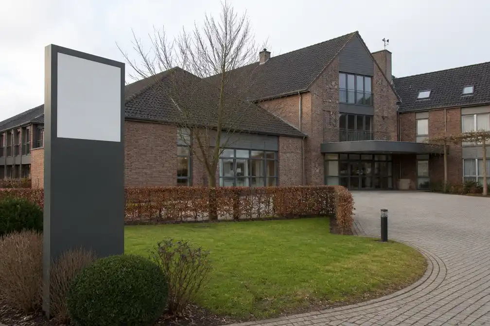 Van fraude verdachte verpleegkundige Stefanie Sander start nieuwe job in woonzorgcentrum