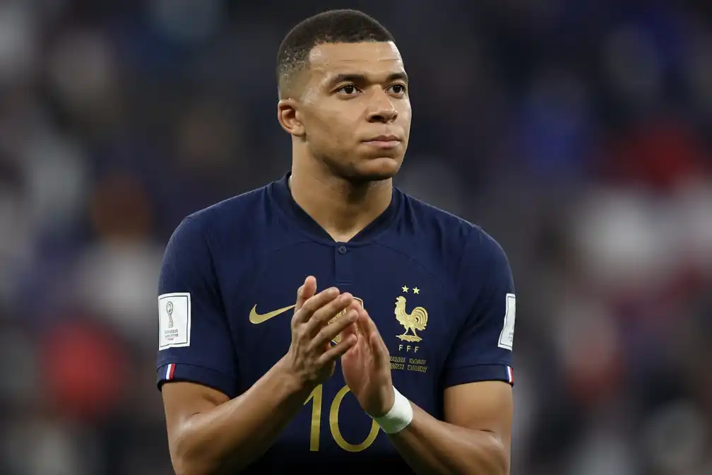 Mbappé stuurt open brief naar Franse media om fans te bedanken na WK