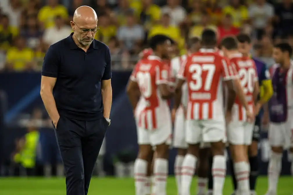 PSV verliest met 1-3 van Villarreal, Bosz eist defensieve versterking