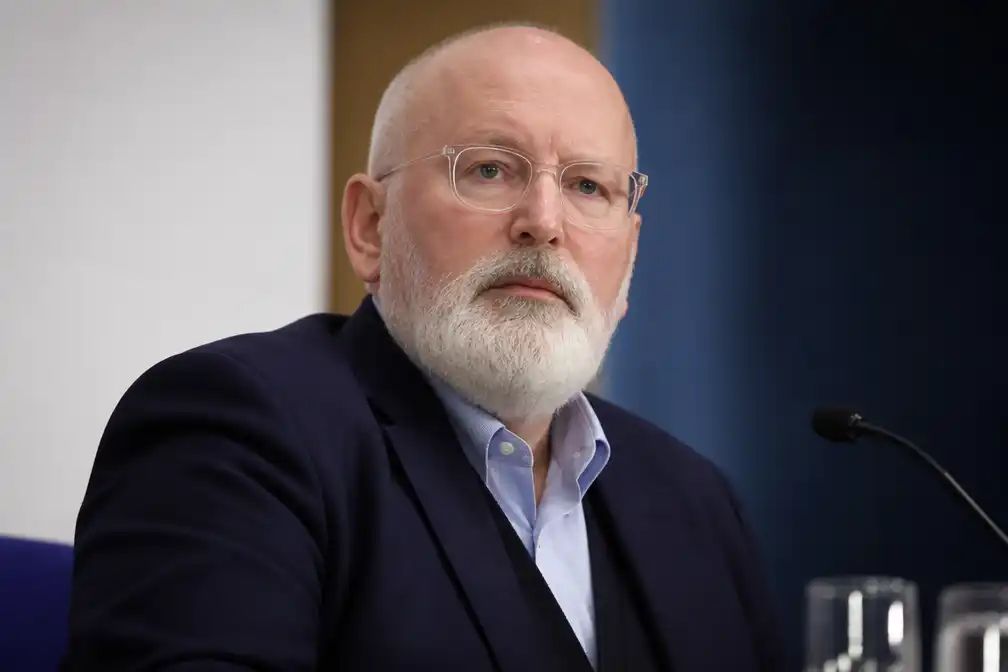 Nazaten Holocaust doen aangifte tegen Frans Timmermans om nazi-vergelijking