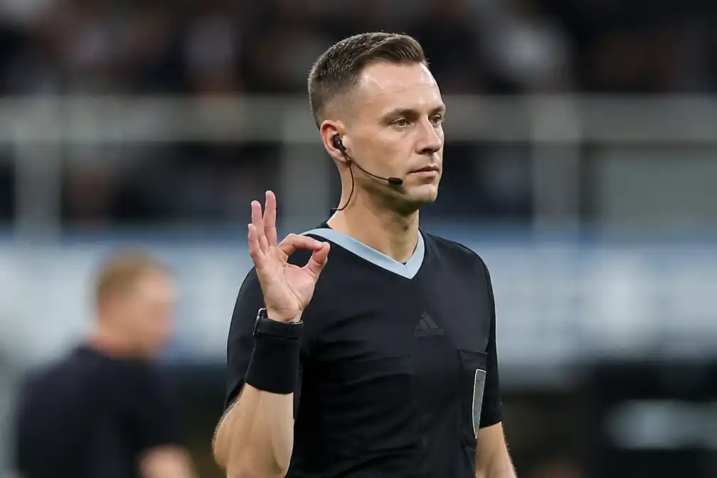 FIFA onderneemt geen actie tegen VAR-assistent om omstreden gebaar